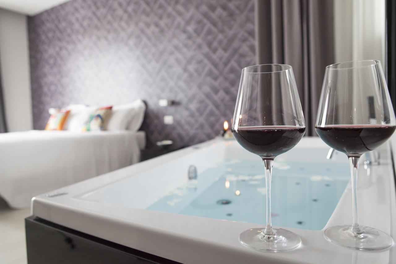 Deluxe Double Room Hot Tub